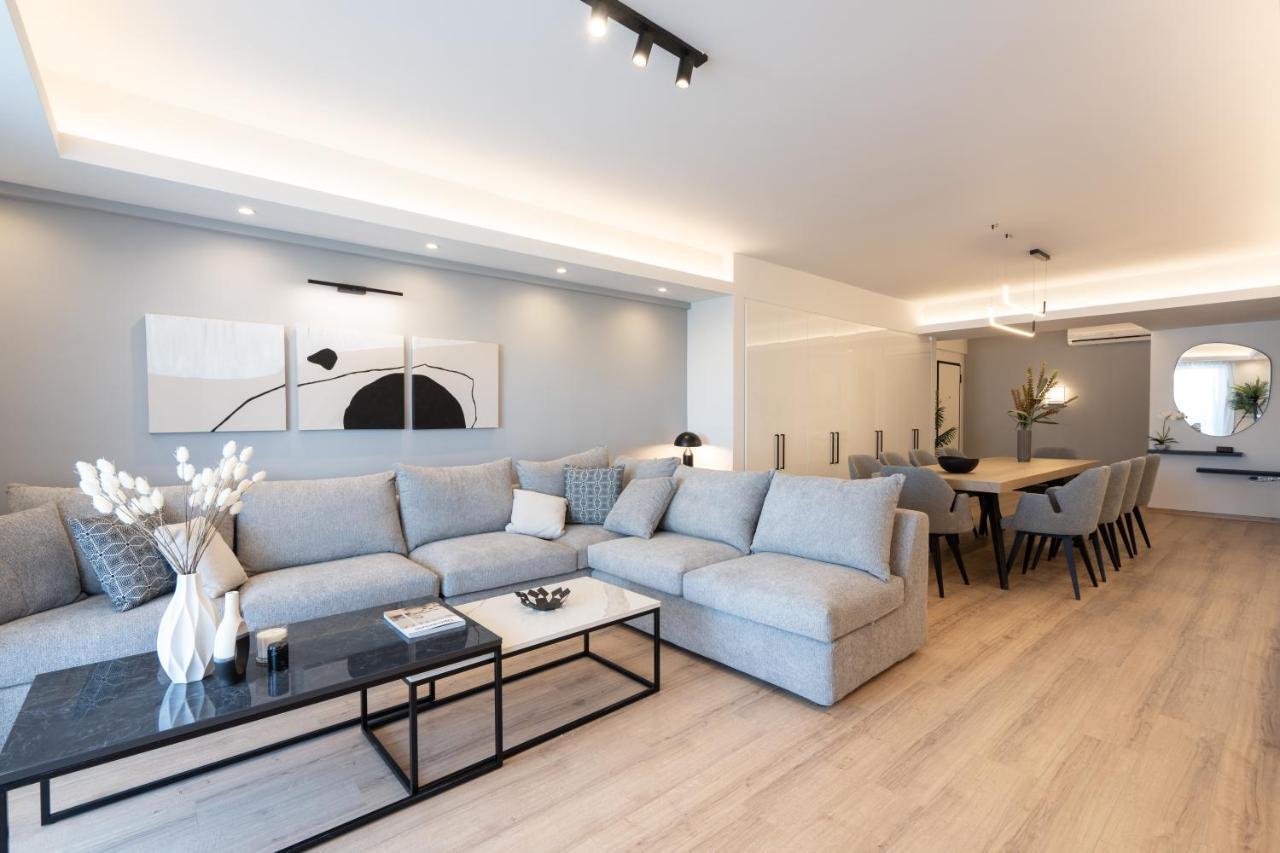 Luxury 4 Bedrooms Apartment Near Flisvos Marina 피레아스 외부 사진