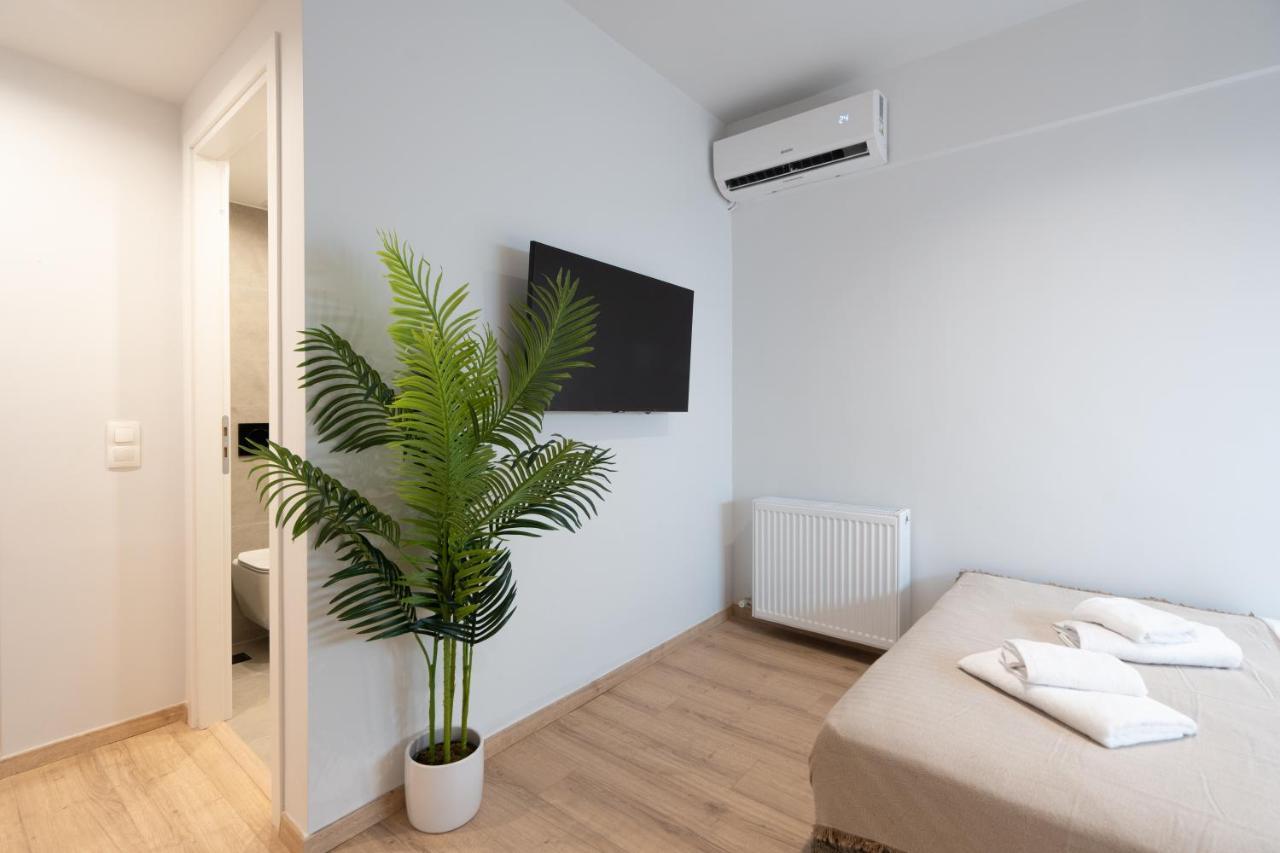Luxury 4 Bedrooms Apartment Near Flisvos Marina 피레아스 외부 사진