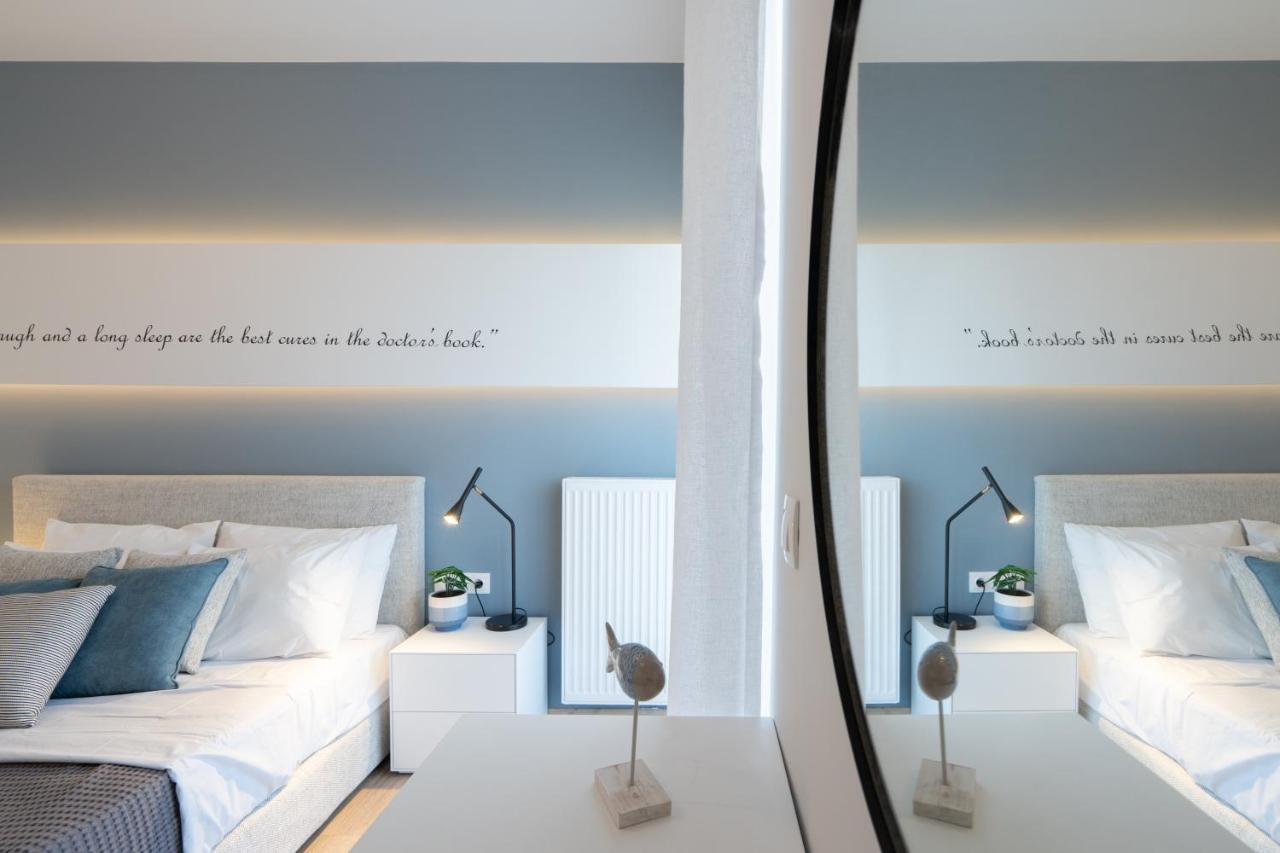 Luxury 4 Bedrooms Apartment Near Flisvos Marina 피레아스 외부 사진