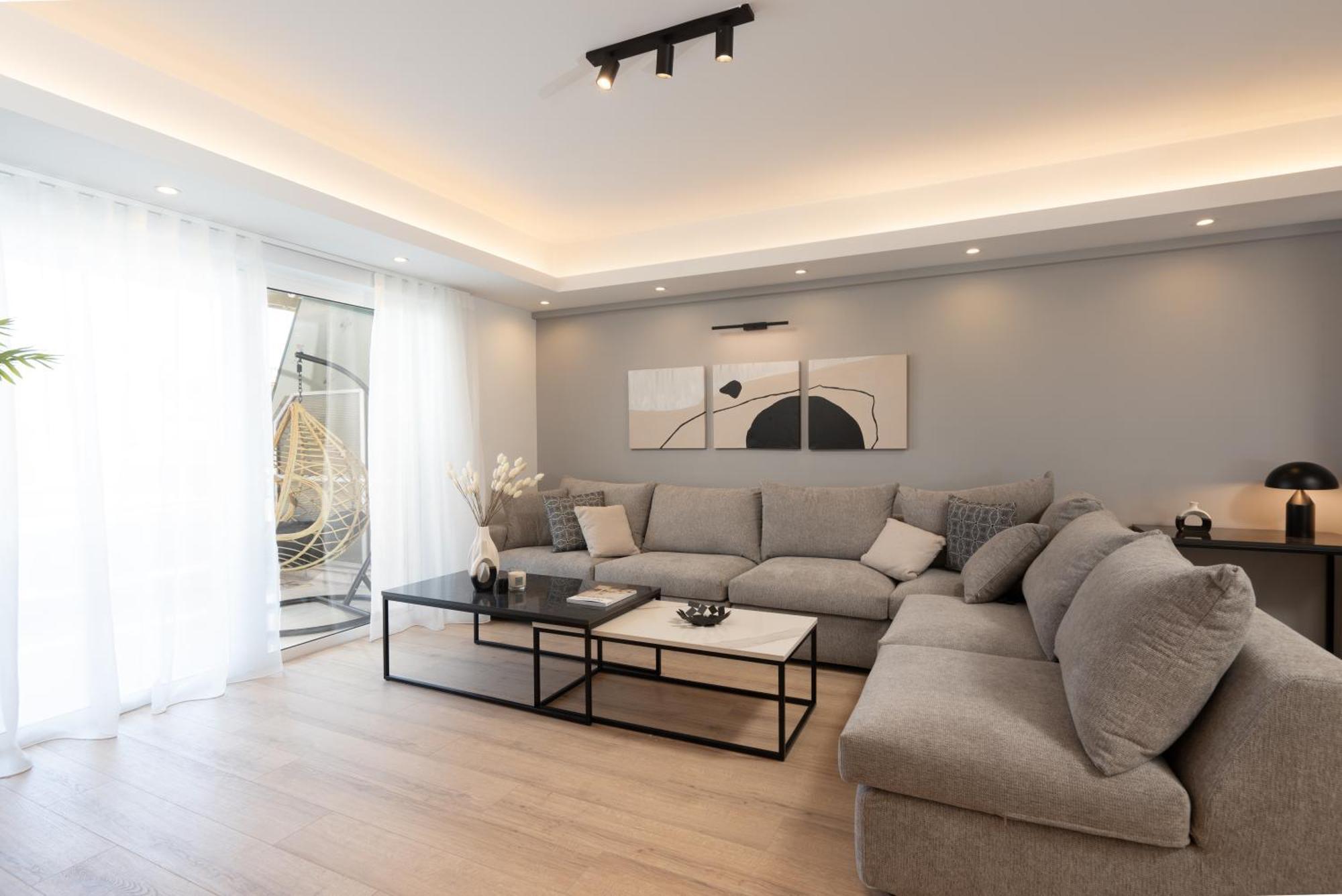 Luxury 4 Bedrooms Apartment Near Flisvos Marina 피레아스 외부 사진