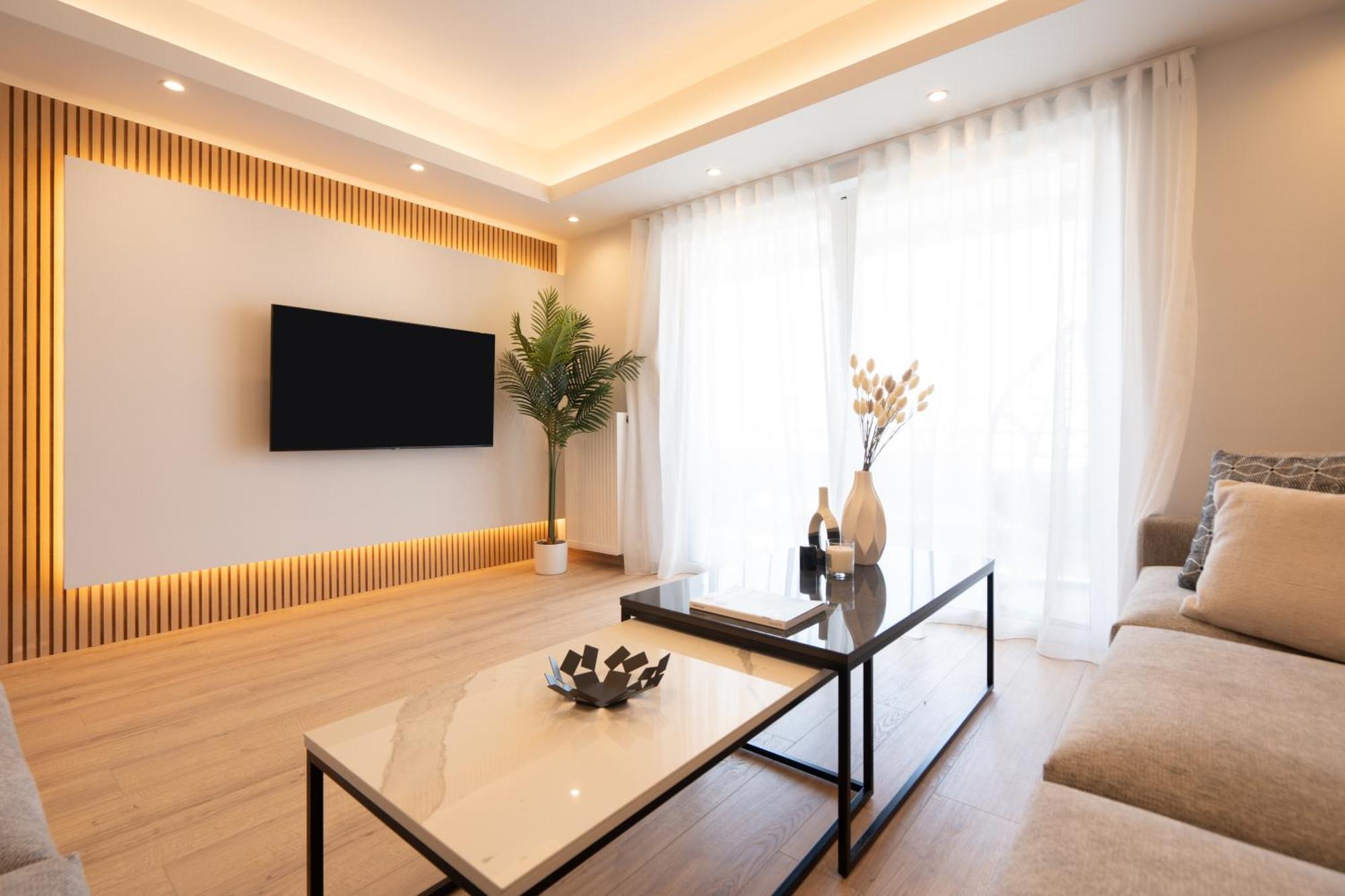 Luxury 4 Bedrooms Apartment Near Flisvos Marina 피레아스 외부 사진
