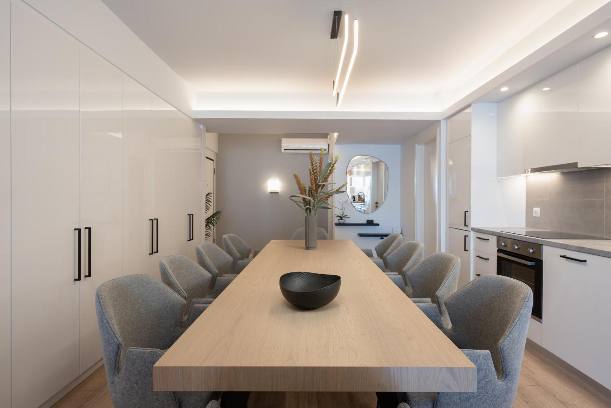 Luxury 4 Bedrooms Apartment Near Flisvos Marina 피레아스 외부 사진
