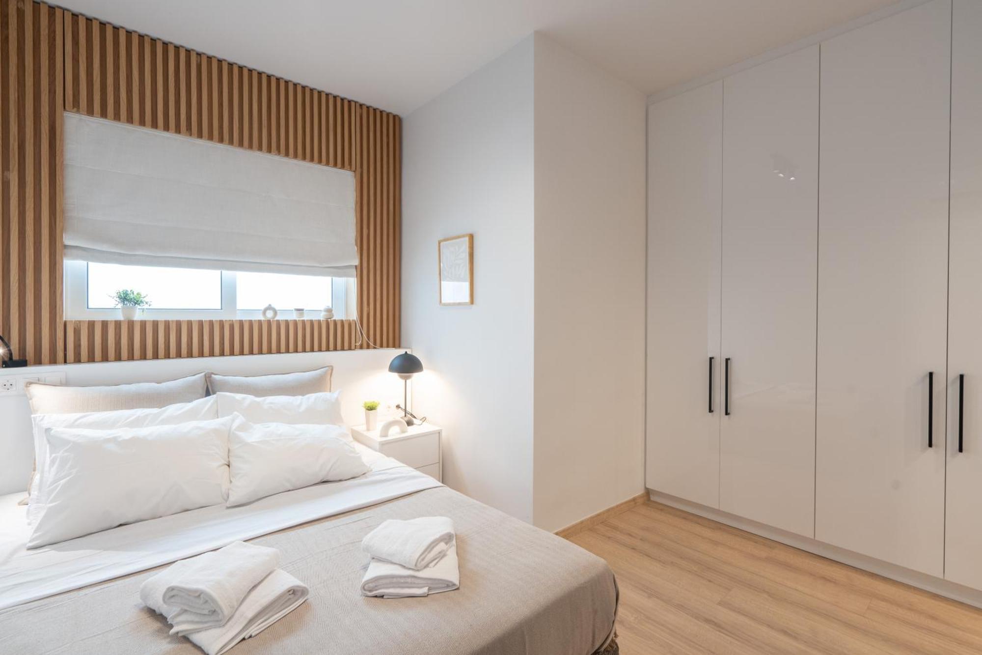 Luxury 4 Bedrooms Apartment Near Flisvos Marina 피레아스 외부 사진